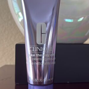 CLINIQUE TAKE THE DAY OFF FACIAL CLEANSING MOUSE NWT